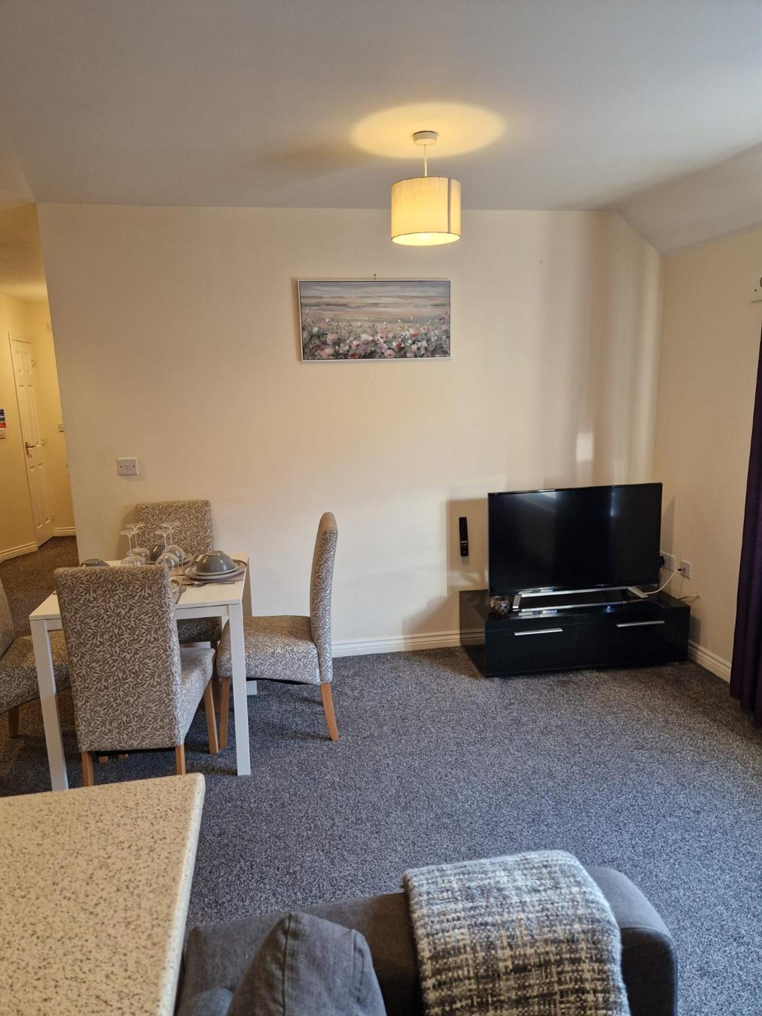Hereford - Mayflower Coach House, Modern 2 Bedroom Property With Parking, Located South Of Hereford City, Suitable For Small Family, Couple Or Contractors - Sleeps Up To 5 Guests - Hosted By Rentmyhouse Ngoại thất bức ảnh