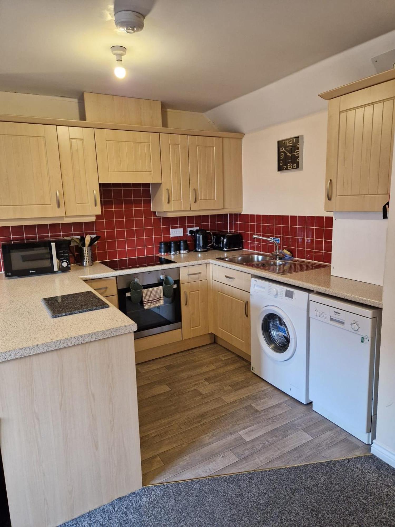 Hereford - Mayflower Coach House, Modern 2 Bedroom Property With Parking, Located South Of Hereford City, Suitable For Small Family, Couple Or Contractors - Sleeps Up To 5 Guests - Hosted By Rentmyhouse Ngoại thất bức ảnh