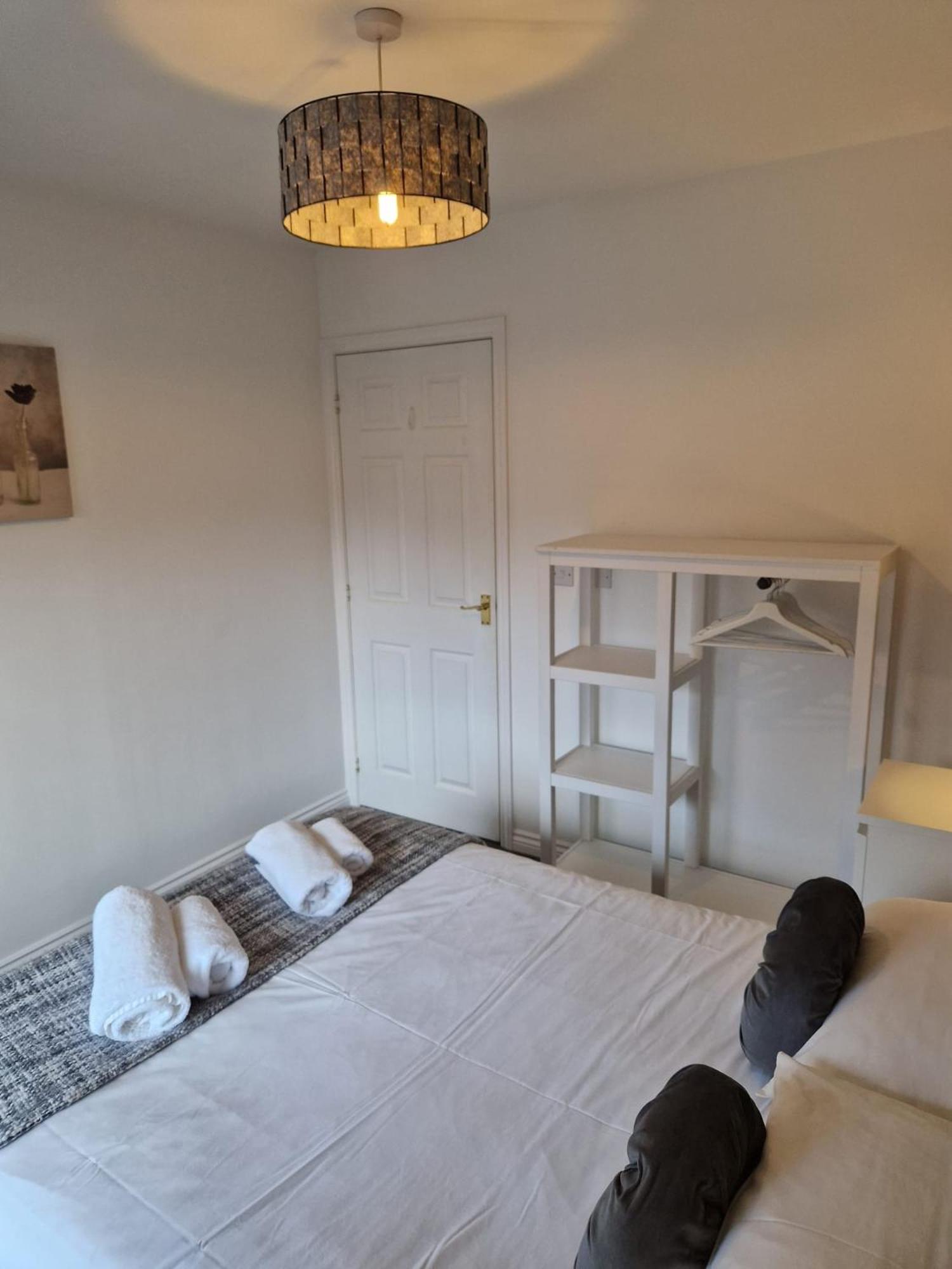 Hereford - Mayflower Coach House, Modern 2 Bedroom Property With Parking, Located South Of Hereford City, Suitable For Small Family, Couple Or Contractors - Sleeps Up To 5 Guests - Hosted By Rentmyhouse Ngoại thất bức ảnh